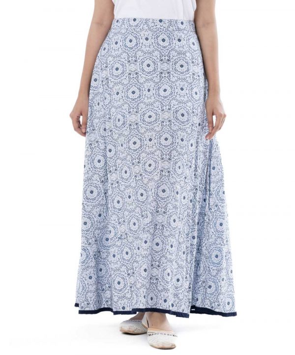 White all-over printed A-line Skirt in Cotton-blend fabric.