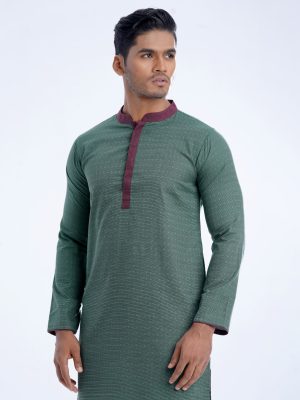 Green semi-fitted Panjabi in Jacquard Cotton fabric. Designed with a contrast maroon collar and hidden button placket.