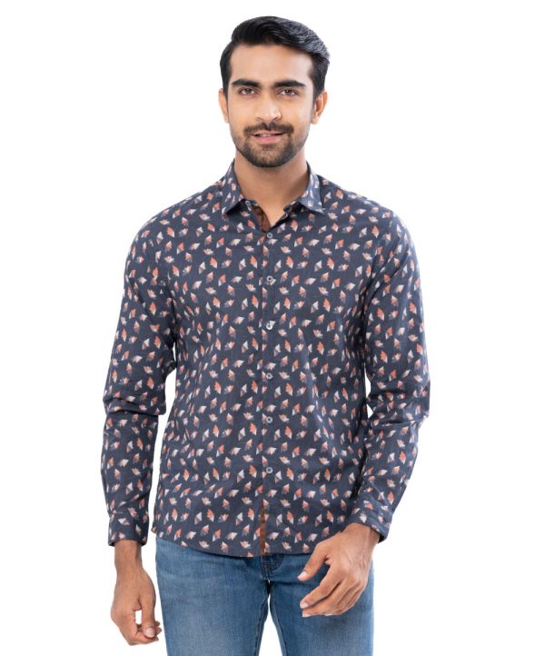 Gray casual Shirt in printed Cotton fabric. Designed with a classic collar and long-sleeved with adjustable buttons at cuffs.