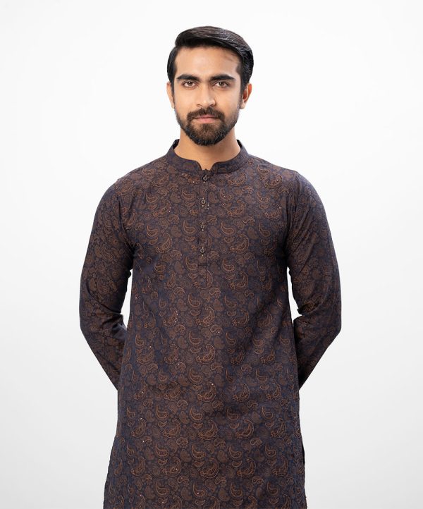 Blue fitted Panjabi in Jacquard Cotton fabric. Designed with a mandarin collar and matching metal buttons on the placket. Embellished with karchupi at the front.