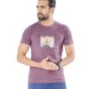 Mauve T-Shirt in Cotton single jersey fabric. Designed with a crew neck, short sleeves, and print on the chest.