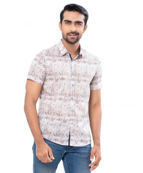 Gray casual shirt in printed Cotton fabric. Designed with a Classic collar and short sleeves.