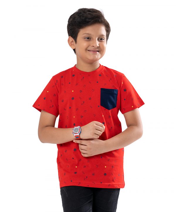 Red T-Shirt in Cotton single jersey fabric. Designed with a crew neck, short sleeves and contrast blue chest pocket.