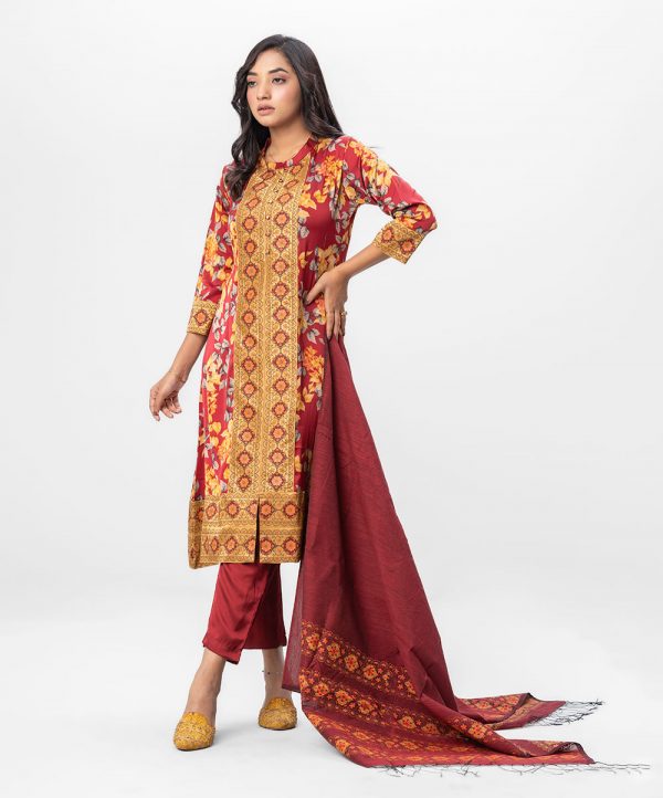 Design Georgette Printed straight salwar kameez in crepe fabric. Three quarter sleeved and manderian collar. Half-silk dupatta with crepe pant-style pajamas.