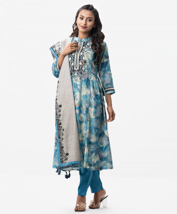 Exclusive viscose blended salwar kameez from Nargisus by Le Reve. Floral printed, mandarin collar, three quarter sleeves, embroidery and tie-cord design at both sides waist.