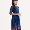 Kid girls frock in floral printed Georgette fabric. Round neck, three quarter sleeves and karchupi at front.